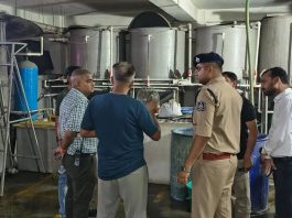 4 workers die in toxic gas leak during ETP tank cleaning at Surat jewellery unit | Surat News